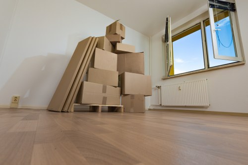 Safe manual handling and clear walkways in a storage facility